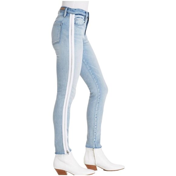 Blanknyc Light Wash Skinny Jeans W/ White Side Zipper & Raw Hem Size 27 - Picture 2 of 15